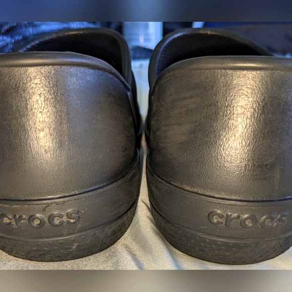 Crocs Women's Slip Resistant Clogs - Picture 8 of 12